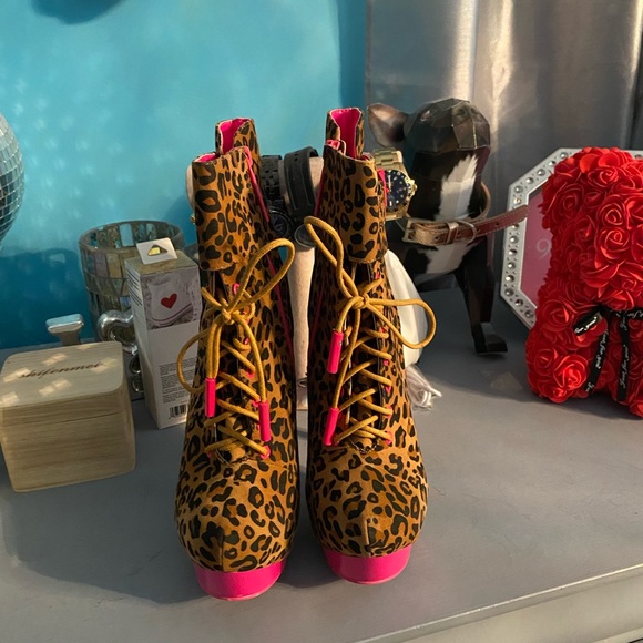 Leopard 🐆 print boots - Picture 2 of 5